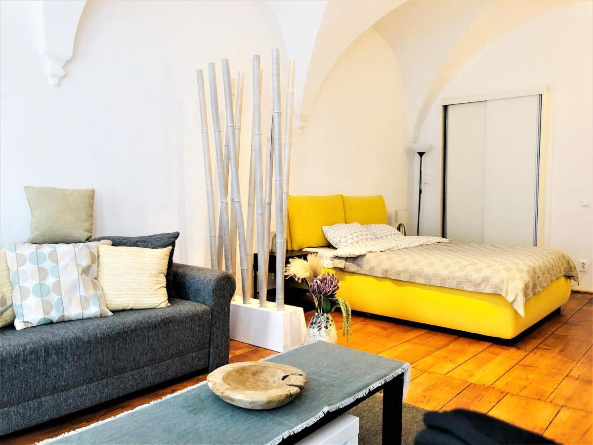 Arcade Apartment Сибиу Экстерьер фото